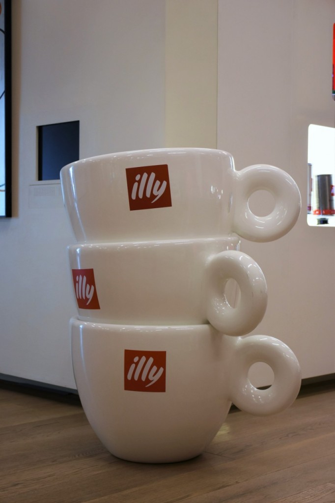 illy cafe najlepsza włoska kawa filiżanki3