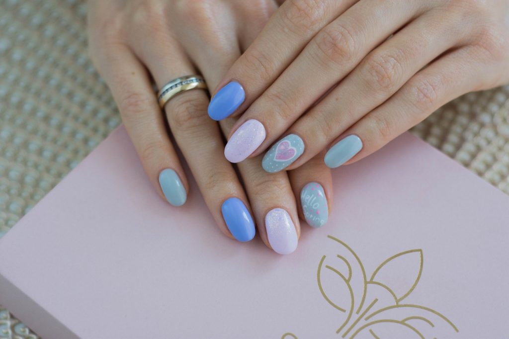 manicure hybrdyowy semilac pastele i wzory inspiracje blog urodowy moda2